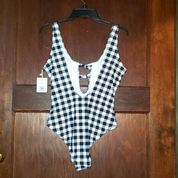 NWT Cupshe Plaid One-Piece Bathing Suit - Size M - Picture 3 of 4
